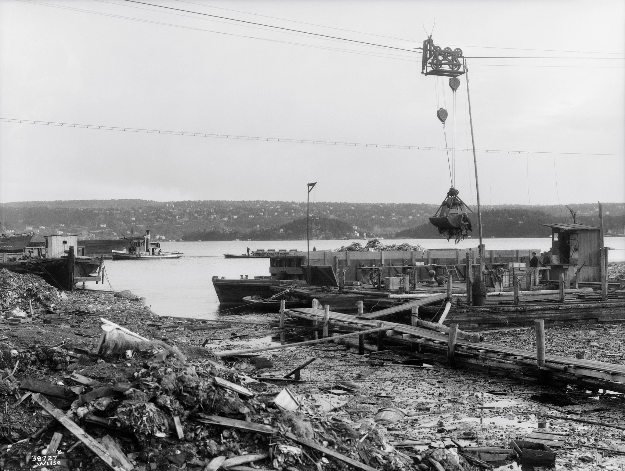 Eldre bilde fra Langøyene da det var søppelplass