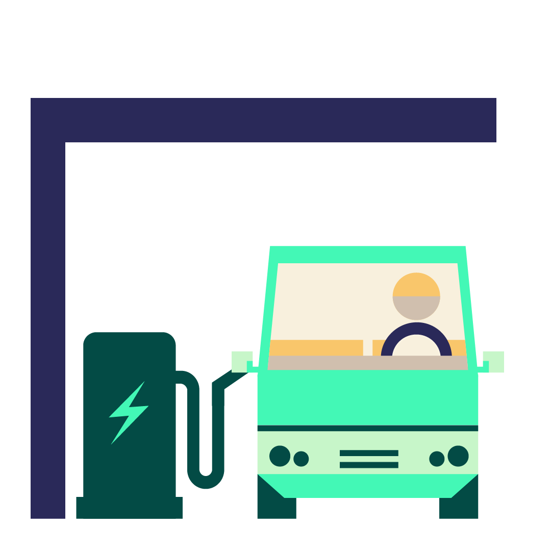 Illustrasjon av en person i en bil parkert ved en ladestasjon for elbiler under et leskur, som synliggjør betydningen av å skape en utslippsfri byggeplass med bærekraftige løsninger.