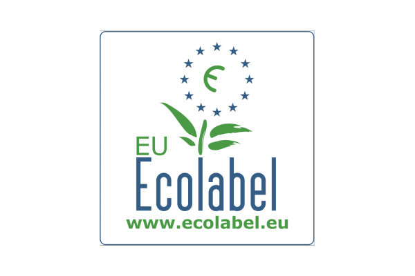 EU Ecolabel-logo med grønne bladgrafikk, EU-stjerner som danner en sirkel, og nettstedslink www.ecolabel.eu nedenfor.