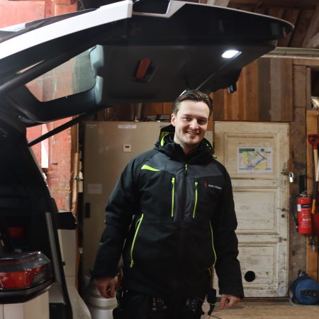 electrician Tobias Bondevik
