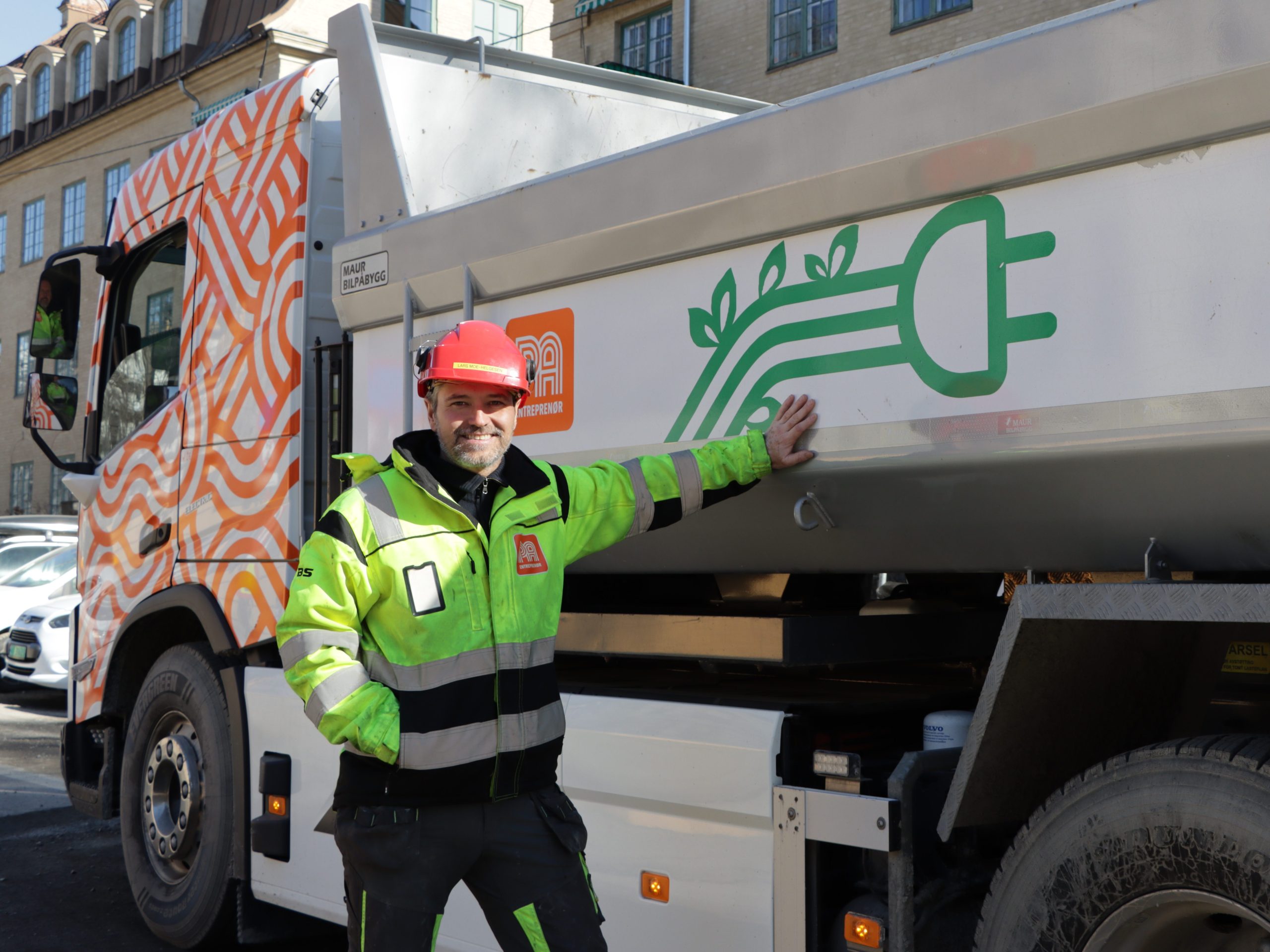 Gå til Nå må du ha elektriske anleggsmaskiner for å grave eller bygge for kommunen